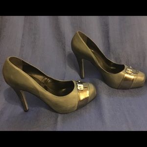 EUC blue/grey ltr pumps EUC